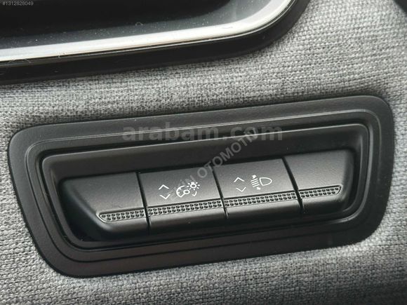 HASAR KAYITSIZ SADECE 52.000 KM HAYALET GERİ GÖRÜŞ CARPLAY 20KDV