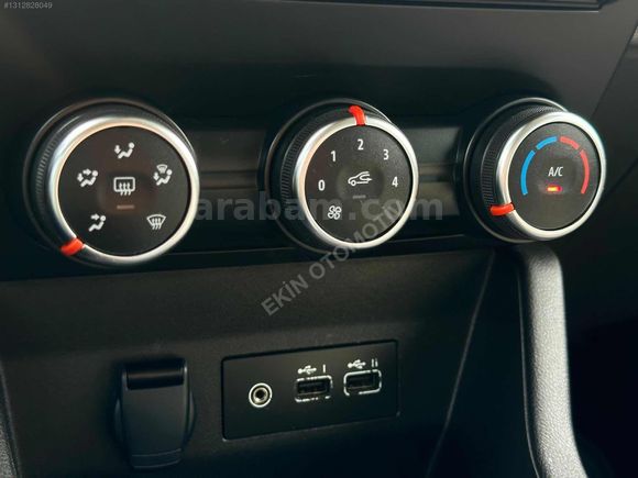 HASAR KAYITSIZ SADECE 52.000 KM HAYALET GERİ GÖRÜŞ CARPLAY 20KDV