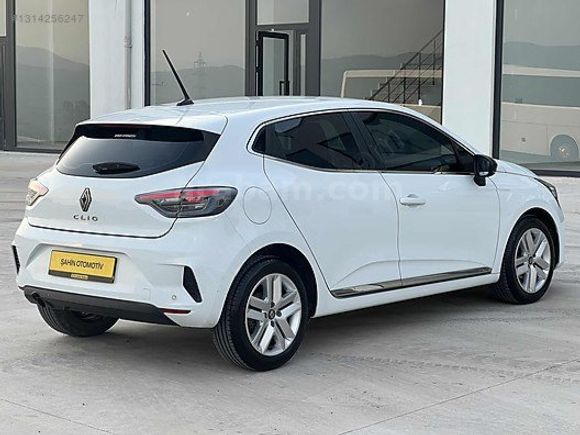 2024 RENAULT CLİO 1.0 TCE EVOLUTİON OTOMATİK HATASIZ