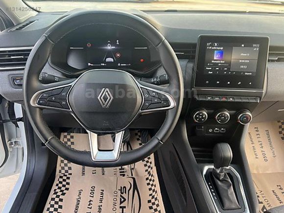 2024 RENAULT CLİO 1.0 TCE EVOLUTİON OTOMATİK HATASIZ