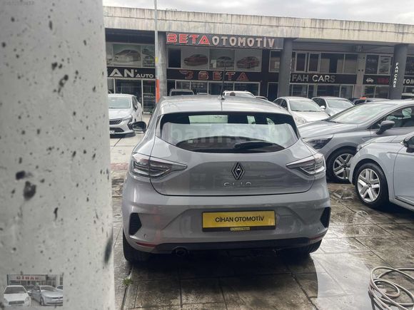 2025 HATASIZ BOYASIZ 12.000 KM SIFIR GİBİ TRAMERSİZ FAB GARAN