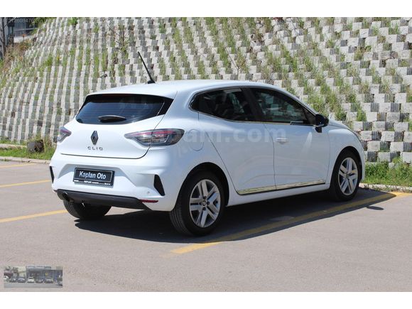 HATASIZ BOYASIZ 2024 MODEL CLİO 1.0 TCE EVOLUTİON OTOMATİK