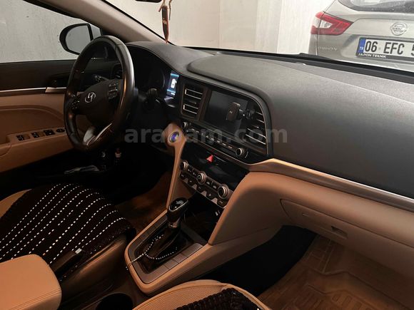 Sahibinden Hyundai Elantra 1.6 MPI Elite Plus 2019 Model 