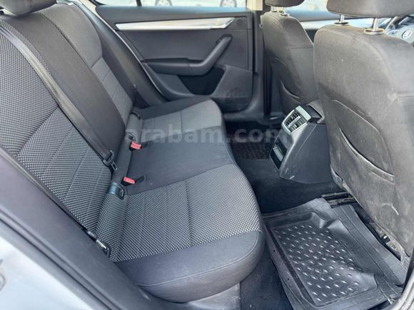 2016 OCTAVIA OPTIMAL HATASIZ 135.000km