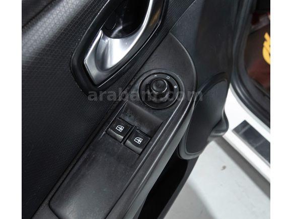 OMS OTOMOTİV'DEN 2015 CLİO TOUCH %0 FAİZ KREDİ KAMPANYASI