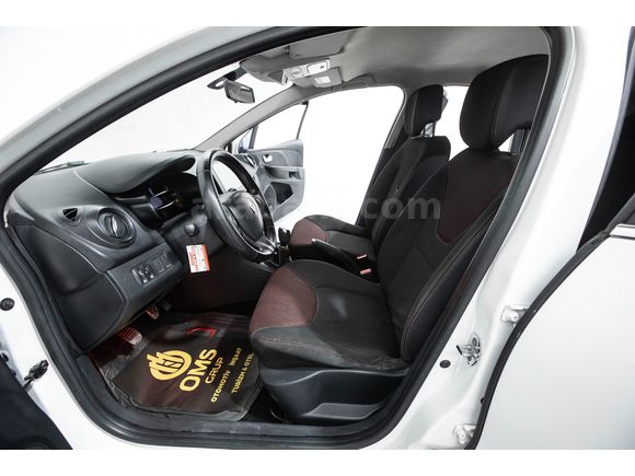 OMS OTOMOTİV'DEN 2015 CLİO TOUCH %0 FAİZ KREDİ KAMPANYASI