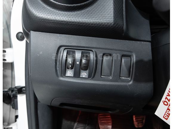 OMS OTOMOTİV'DEN 2015 CLİO TOUCH %0 FAİZ KREDİ KAMPANYASI