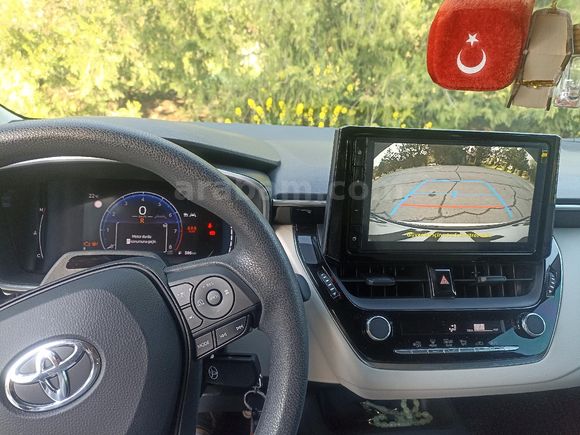 Sahibinden Toyota Corolla 1.5 Vision Plus 2026 Model  8000 km Beyaz