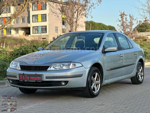 2004 RENAULT LAGUNA 1.6 PRİVİLEGE (KONUŞAN PAKET)