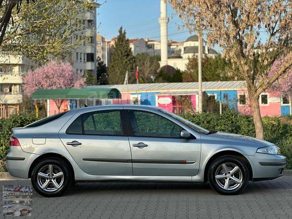 2004 RENAULT LAGUNA 1.6 PRİVİLEGE (KONUŞAN PAKET)