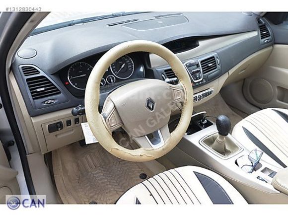 Camtavanlı Dizel Renault Laguna Privilege.