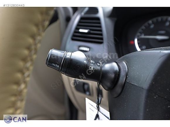 Camtavanlı Dizel Renault Laguna Privilege.