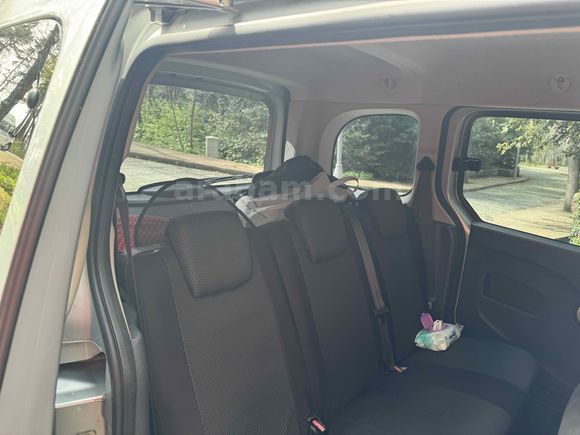 Sahibinden çeki demirli Renault Kangoo Multix 1.5 dCi Extreme 2012 Model 
