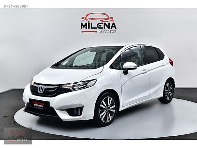 Galeriden Honda Jazz 1.3 Elegance 2017 Model İstanbul 159.000 km