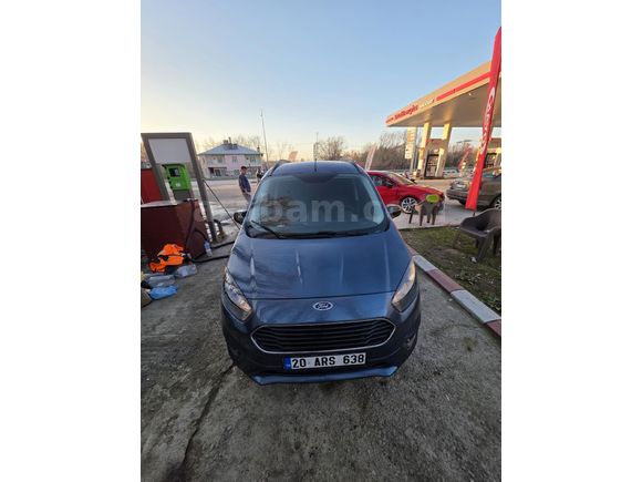 Sahibinden Ford Tourneo Courier 1.5 TDCi Titanium Plus 2023 Model