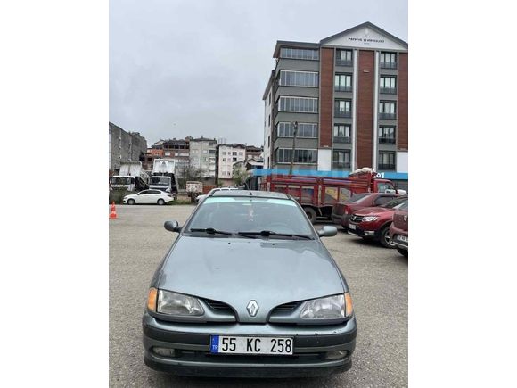 Sahibinden Renault Megane 2.0 RXT 1998 Model  255.300 km Gri (metalik)