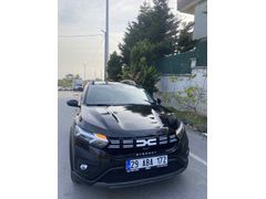 Sahibinden Dacia Sandero Stepway 1.0 Tce Expression 2024 Model  13.000 km Siyah