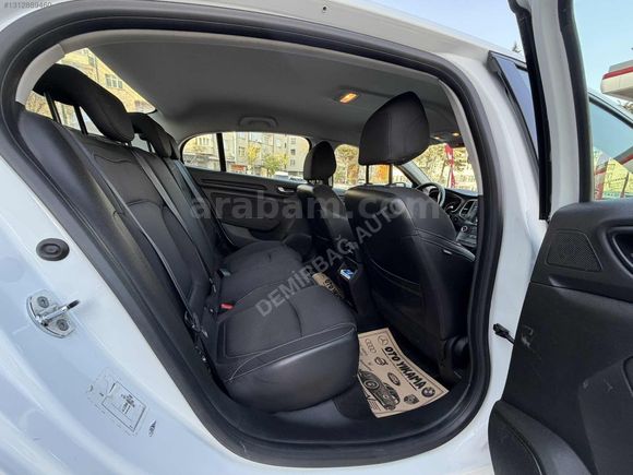 DEMİRBAĞ AUTO'DAN 2020 DİZEL OTOMATİK MEGANE TOUCH