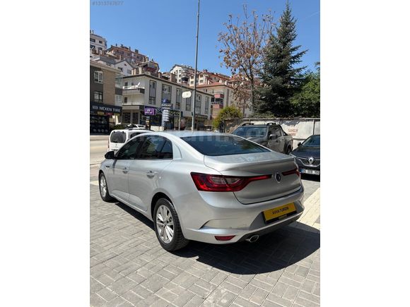 AVVA'DAN 2020 RENAULT MEGANE 4 TOUCH 1.5 BLUEDCİ %20 KDV'Lİ!!!