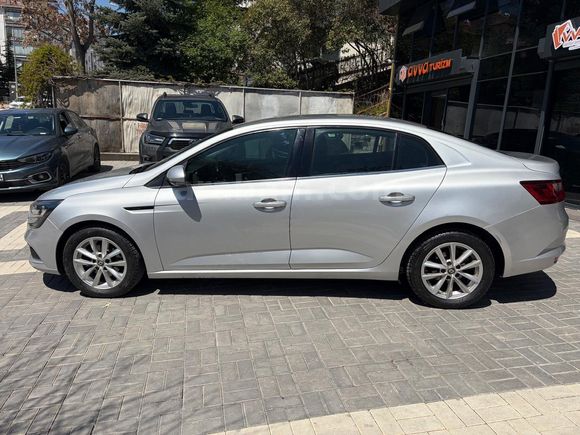 AVVA'DAN 2020 RENAULT MEGANE 4 TOUCH 1.5 BLUEDCİ %20 KDV'Lİ!!!
