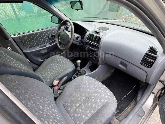 Sahibinden Hyundai Accent 1.3 Admire klimalı 2006 Model Ankara