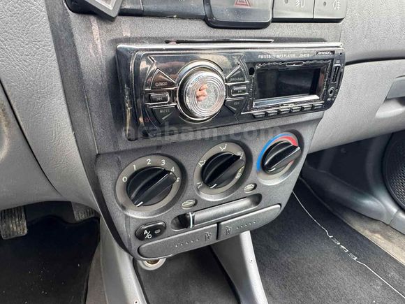 Sahibinden Hyundai Accent 1.3 Admire klimalı 2006 Model Ankara