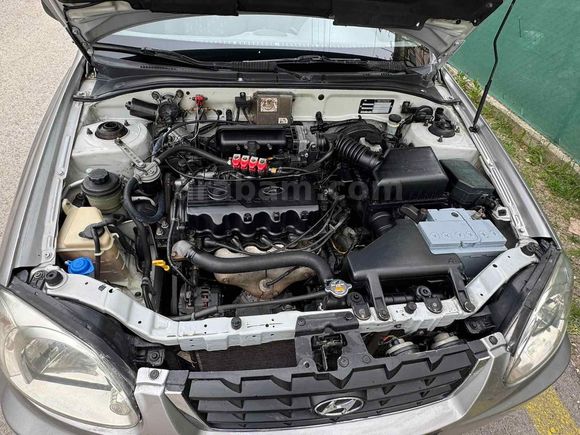 Sahibinden Hyundai Accent 1.3 Admire klimalı 2006 Model Ankara
