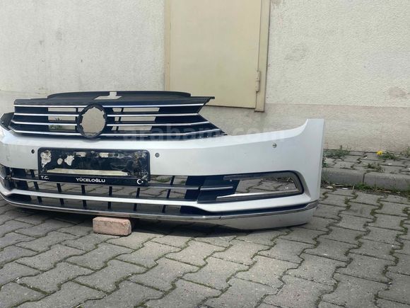 Sahibinden çıkma orjinal b8 tamponu