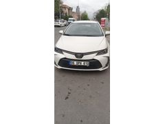 GARANTİLİ VE EKSTRA DONANIMLI, TAKASA AÇIK TOYOTA COROLLA...