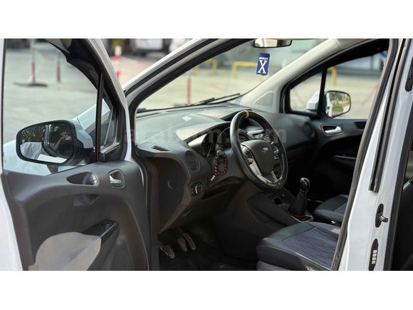 Sahibinden Ford Tourneo Courier 1.6 TDCi Titanium 2017 Model 