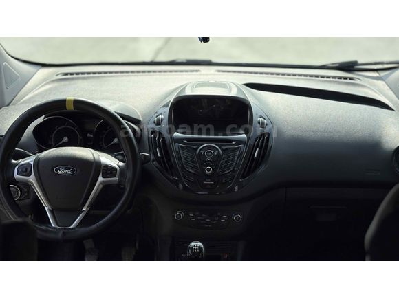 Sahibinden Ford Tourneo Courier 1.6 TDCi Titanium 2017 Model 