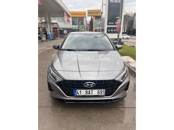 Sahibinden Hyundai i20 1.4 MPI Elite 2021 Model 