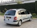 EFENDİ'DEN OTOMATİK RENAULT SCENİC 1.6 AİLE ARACI