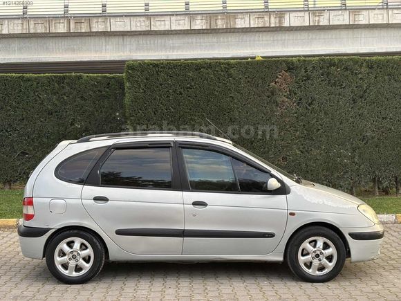 EFENDİ'DEN OTOMATİK RENAULT SCENİC 1.6 AİLE ARACI