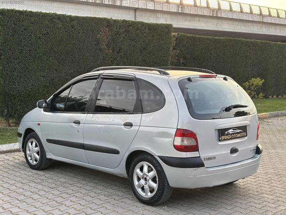 EFENDİ'DEN OTOMATİK RENAULT SCENİC 1.6 AİLE ARACI