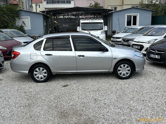 AS OTOMOTİV DEN 2011 RENAULT SYMBOL ORJİNAL 129.000 KMDE
