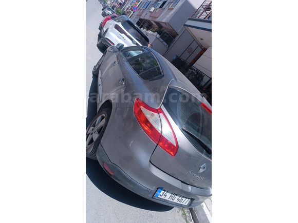 Sahibinden Renault Megane 1.5 dCi Expression 2011 OTOMATİK VİTESModel