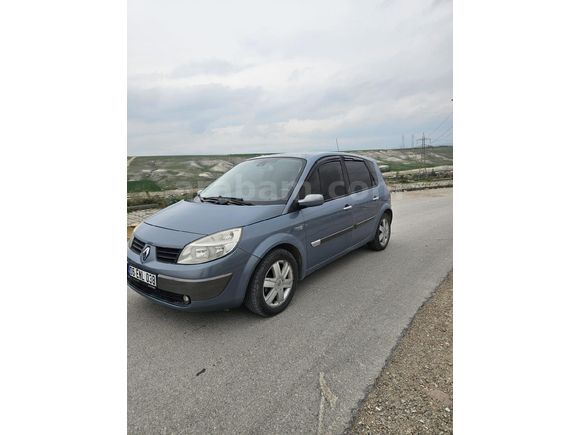 Sahibinden Renault Scenic 1.6 Dynamique 2005 Model
