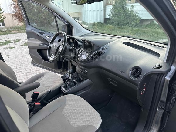 Sahibinden Ford Tourneo Courier 1.5 TDCi Titanium Plus 2021 Model 
