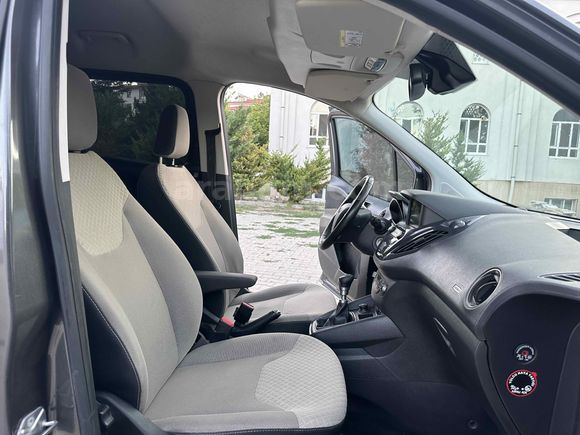 Sahibinden Ford Tourneo Courier 1.5 TDCi Titanium Plus 2021 Model 