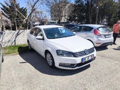 2014 170 binde  içi bej temiz Passat bayram sonuna kadar 920 bin