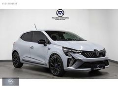 TAKSİM PREMİUM-2025 CLİO 1.0TCE ESPRİT ALPİNE-KAYA GRİ 15.000 KM