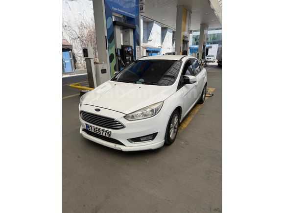 Sahibinden Ford Focus 1.6 Ti-VCT Trend X 2015 Model  225.000 km Beyaz