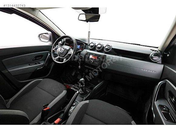 2021 MODEL FULL AKSESUARLI 4x4 DUSTER BİRİNCİ SINIF TEMİZLİKTE