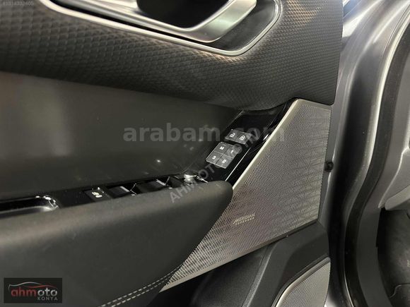 BOYASIZ 2022 MODEL RANGE ROVER VELAR 2.0 TD4 HSE CAM TAVAN