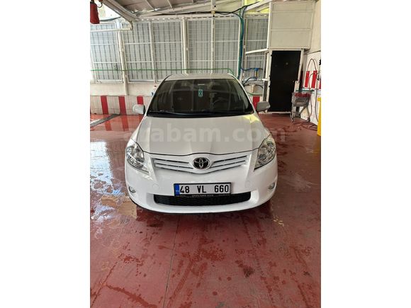 Sahibinden Toyota Auris 1.33 Comfort 2012 Model