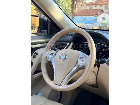 Sahibinden Nissan X-Trail 1.6 dCi Platinum Premium Pack 2015 Model  200.000 km Beyaz