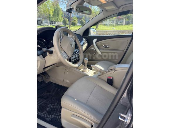Sahibinden Renault Fluence 1.5 dCi Privilege 2012 Model 