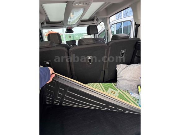 Sahibinden Opel Combo 1.5 CDTI Ultimate 2024 Model 