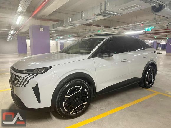 ONS ALTUN AUTO I 2025 PEWGEOT 3008 1.6 PLUG IN HYBRİD
